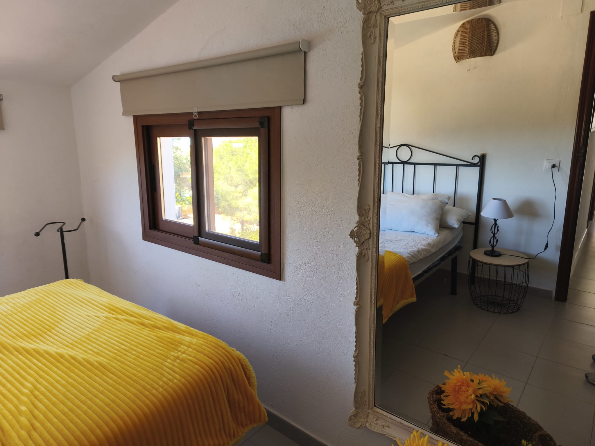 Habitación amarilla de la Casa 2